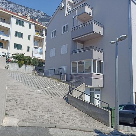 Neno Apartment Макарска Екстериор снимка