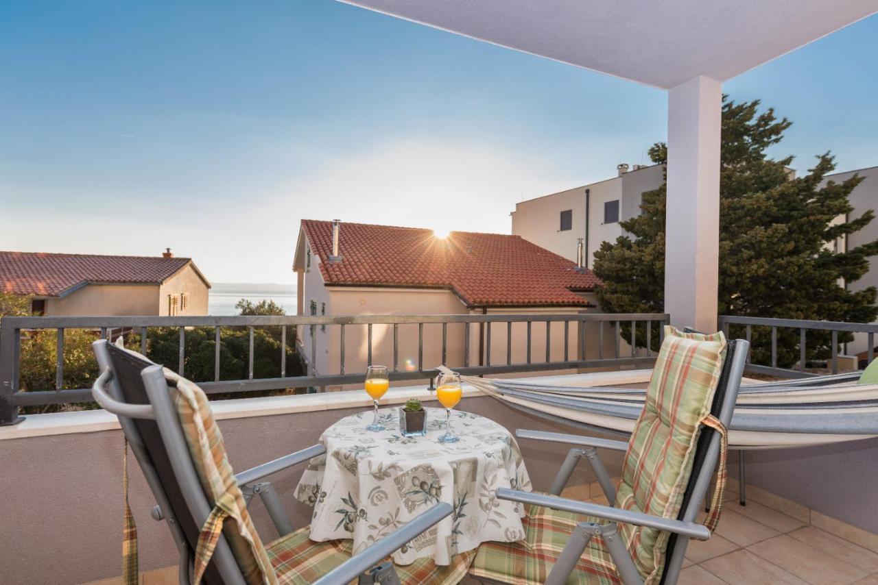 Neno Apartment Макарска Екстериор снимка