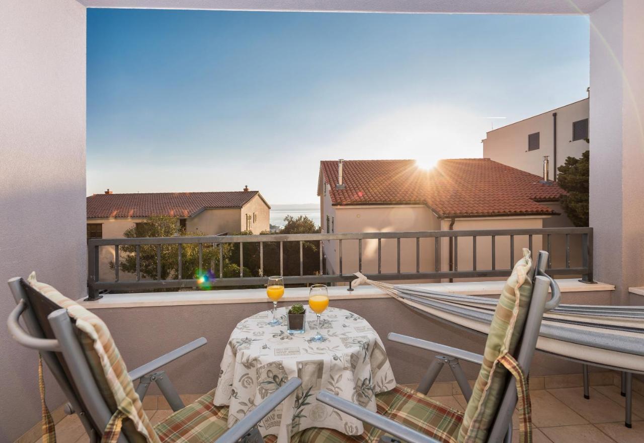 Neno Apartment Макарска Екстериор снимка
