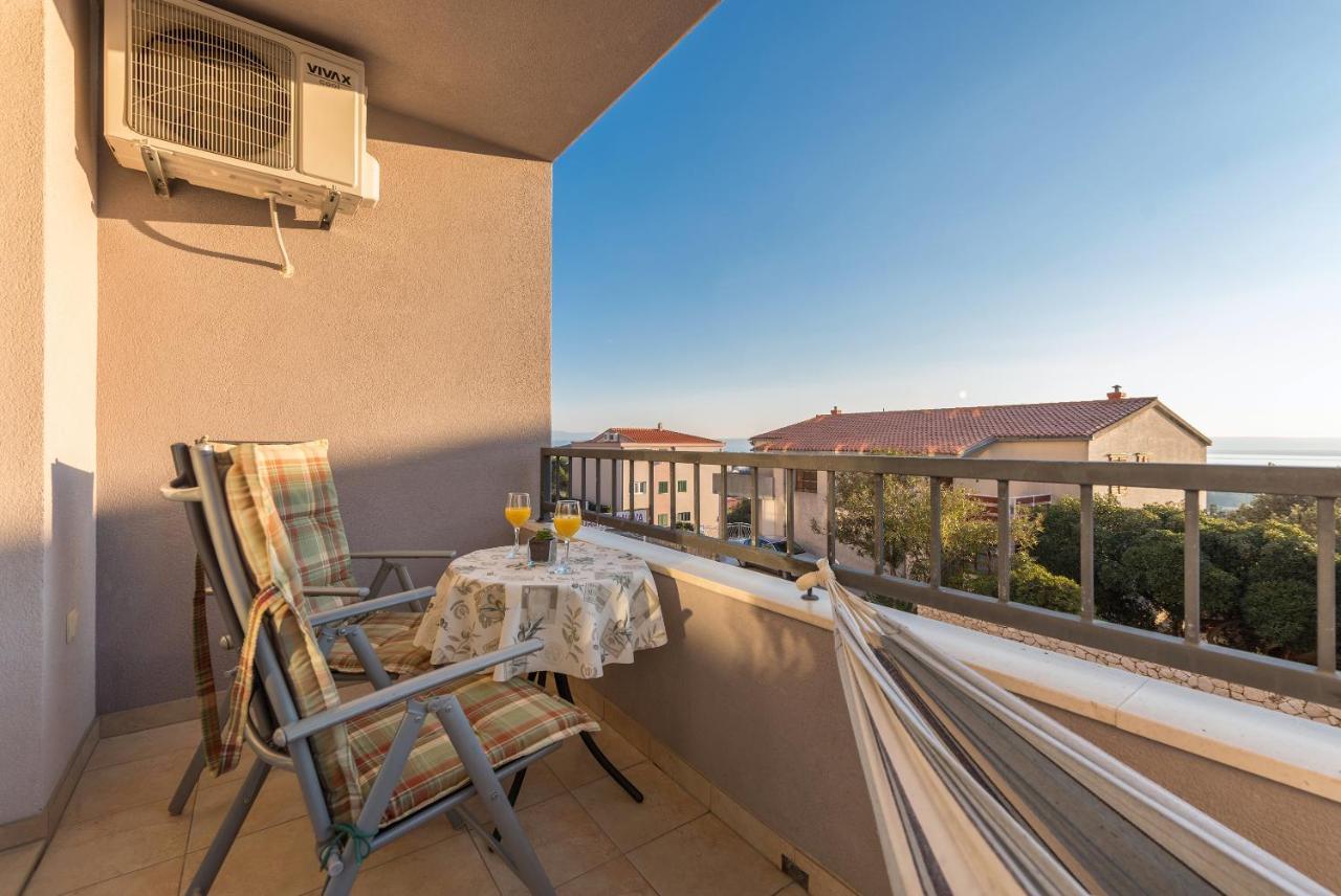 Neno Apartment Макарска Екстериор снимка