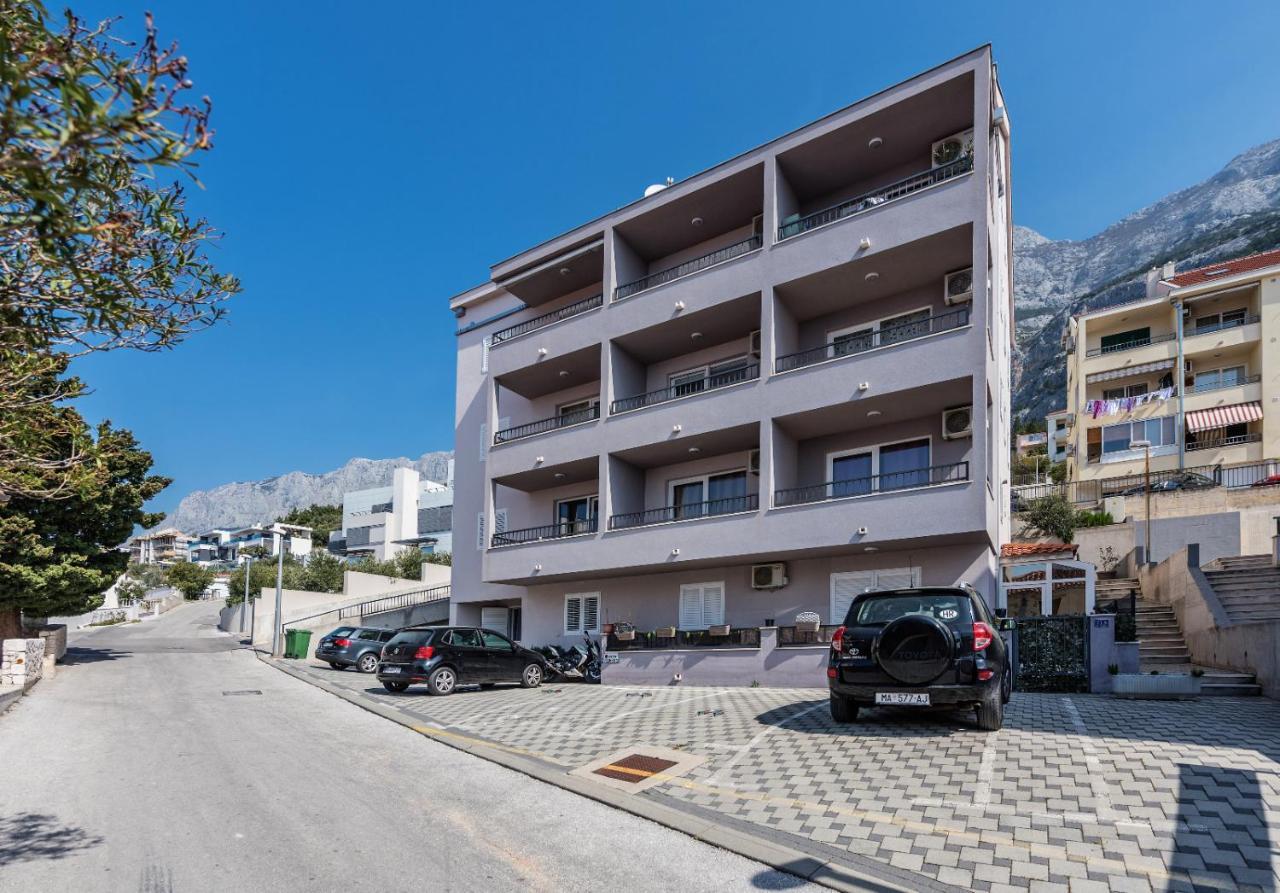 Neno Apartment Макарска Екстериор снимка