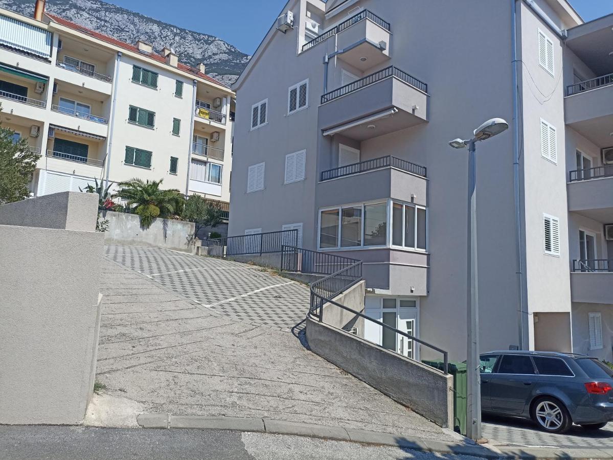 Neno Apartment Макарска Екстериор снимка